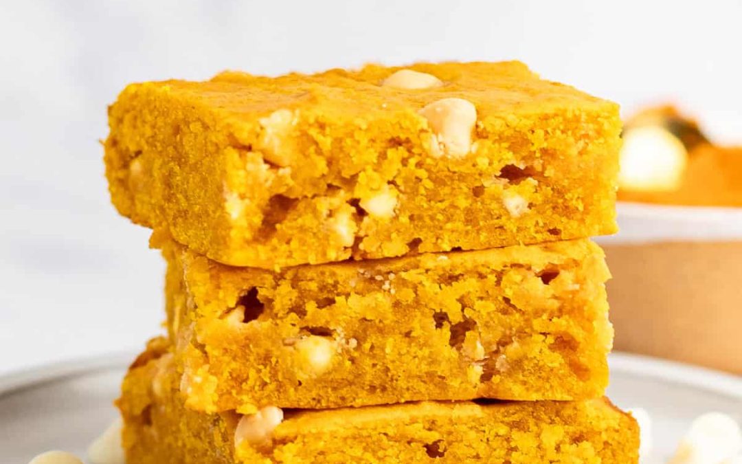 Chewy Pumpkin Blondies – Match Foodie Finds