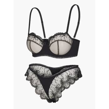 I Wore Rihanna’s Savage X Fenty Loveline Lingerie Set