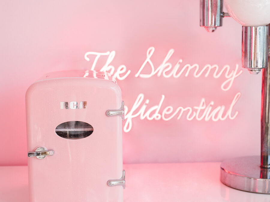 6 Advantages of Having a Skincare Fridge For Your Most Efficient Skincare Routine