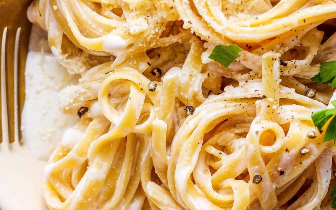 Cottage Cheese Alfredo (high-protein!) – Fit Foodie Finds