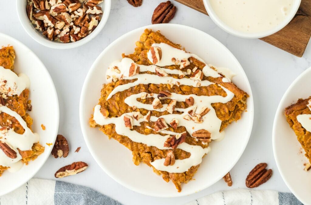 5 Wholesome & Simple Baked Oatmeal Recipes (Banana Blueberry, Chocolate & Extra!)