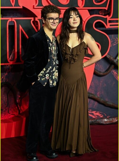 Millie Bobby Brown Joins Finn Wolfhard, Caleb McLaughlin, & Extra at ‘Stranger Issues’ Season 5 Premiere in London! | Amybeth McNulty, Ari Dayan, Brett Gelman, Caleb McLaughlin, Cara Buono, Charlie Heaton, Duffer Brothers, elena taber, Elizabeth Yu, Prolonged, Finn Wolfhard, Gaten Matarazzo, Jamie Campbell Bower, Joe Keery, Linda Hamilton, Matt Duffer, Millie Bobby Brown, Natalia Dyer, Nell Fisher, Noah Schnapp, Priah Ferguson, Ross Duffer, Sadie Sink, Shawn Levy, Slideshow, Stranger Issues | Celeb Information and Gossip | Leisure, Pictures and Movies