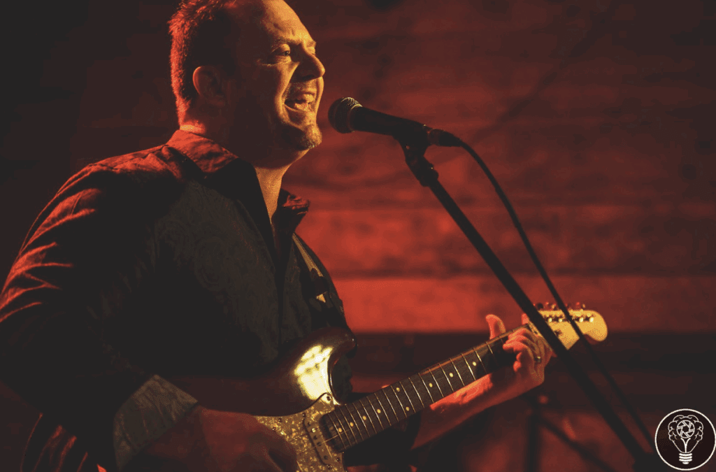 The Coronary heart Behind the Honky Tonk: Robert Eskridge’s Nation Story