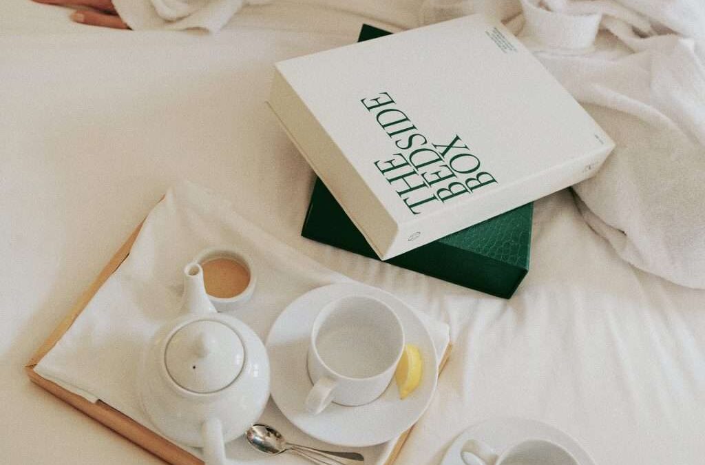 The Skinny Confidential x Heaven Mayhem Bedside Guide Field